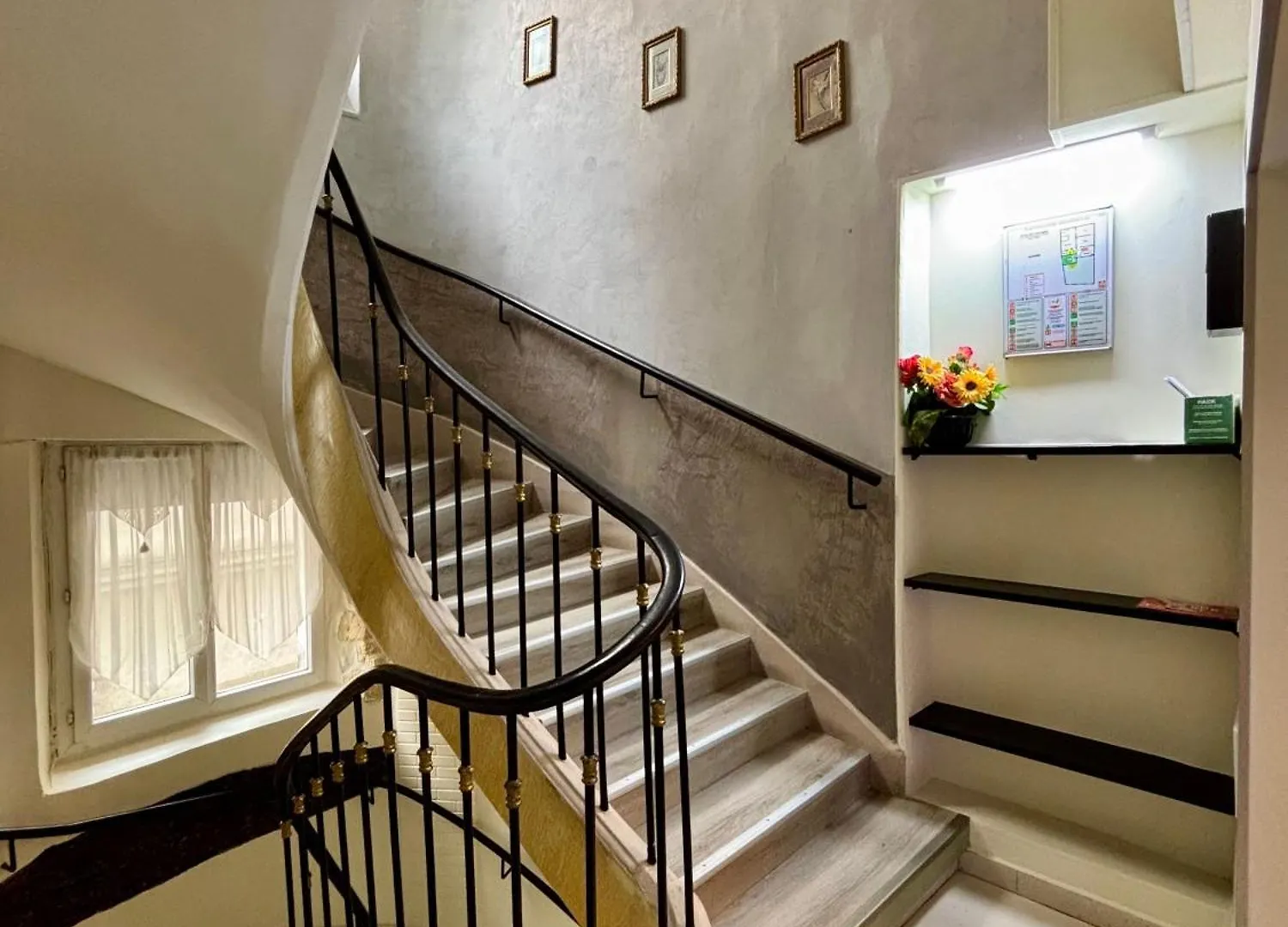 Hôtel Des Fontaines Paris