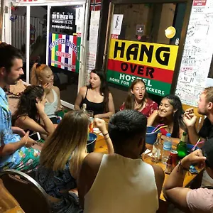https://hangover-hostel-krabi.hotelskophiphi.com