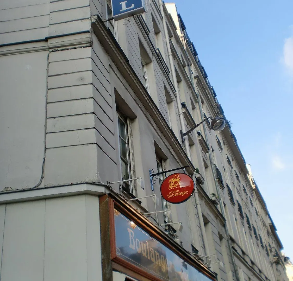 Hotel Des Fontaines Paris